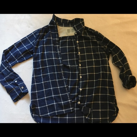 MUJI navy blue grid button down flannel shirt 🗣 - Picture 2 of 7